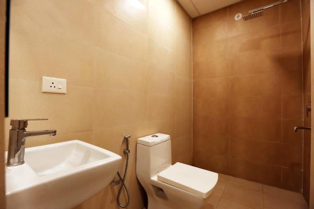 Hotel Classic Plaza At Delhi Airport Neu-Delhi Exterior foto