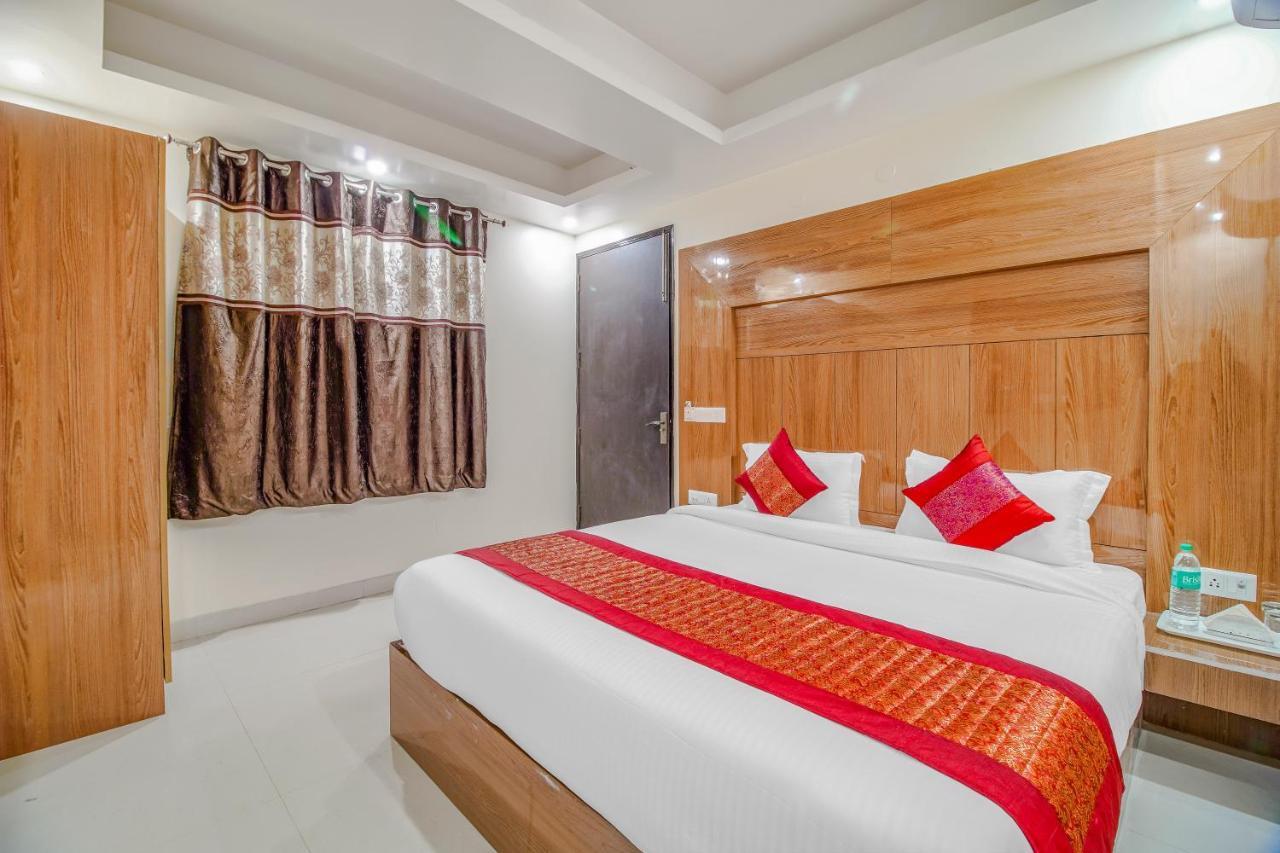 Hotel Classic Plaza At Delhi Airport Neu-Delhi Exterior foto