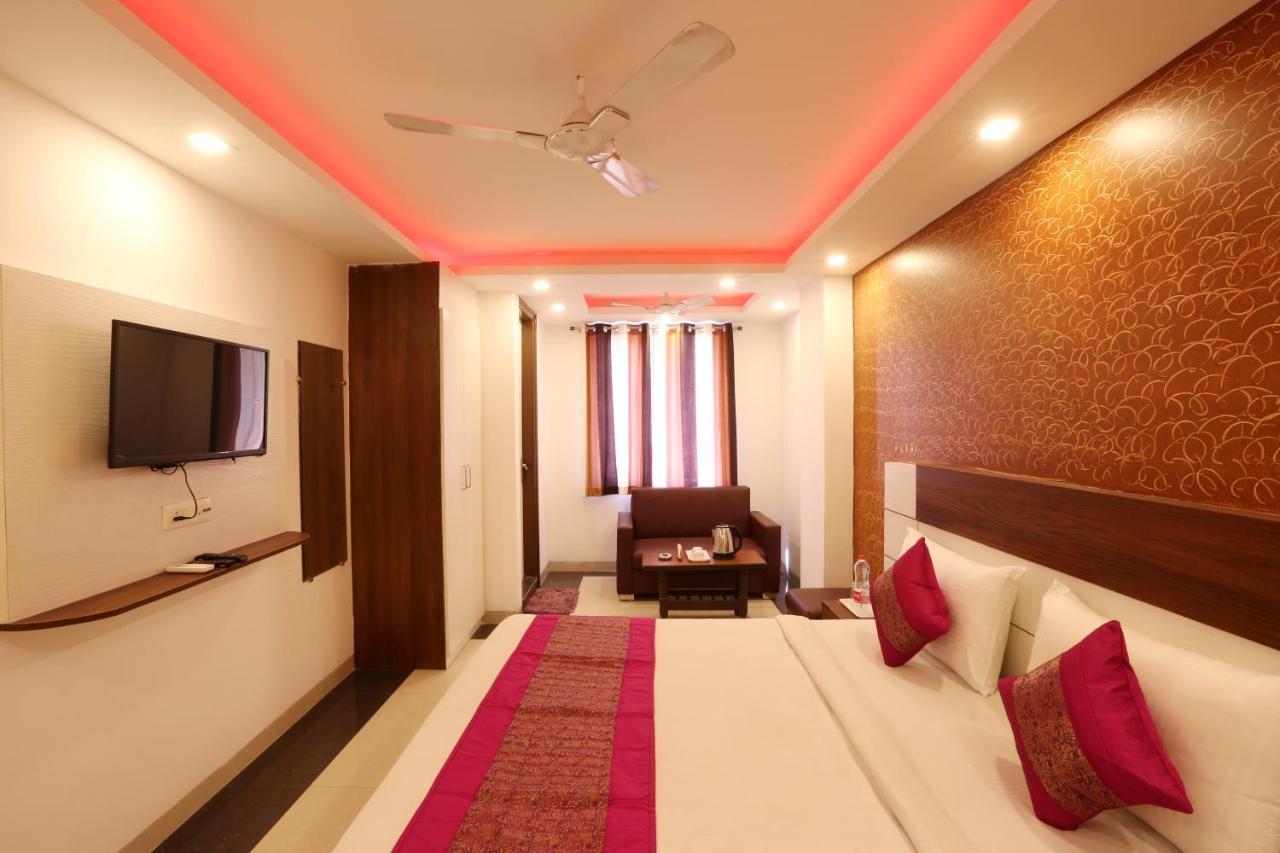 Hotel Classic Plaza At Delhi Airport Neu-Delhi Exterior foto